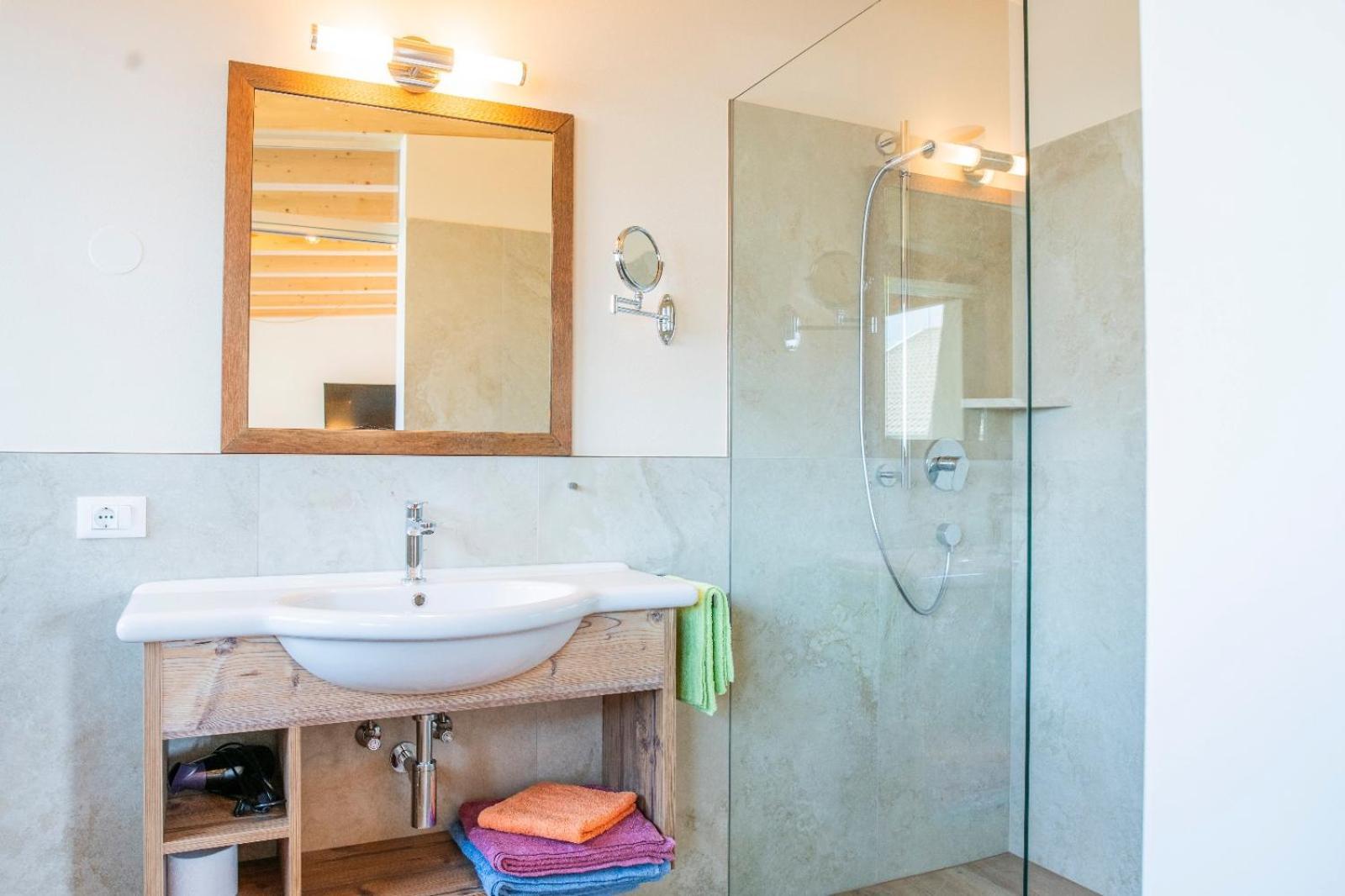 Garni Stuebele Bed & Breakfast ติโรโล ภายนอก รูปภาพ