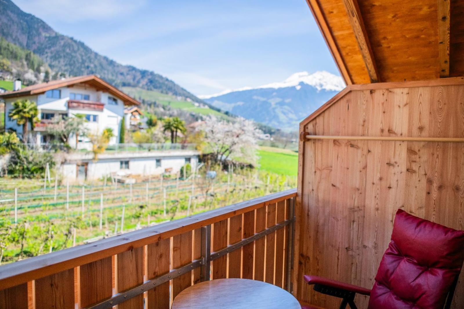 Garni Stuebele Bed & Breakfast ติโรโล ภายนอก รูปภาพ